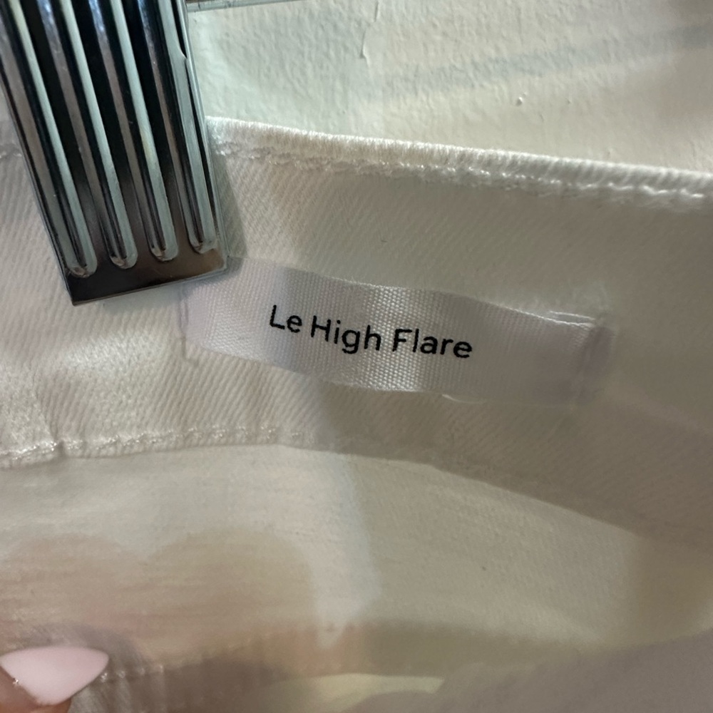 Frame Denim Le High Flare in White - Picture 6 of 6